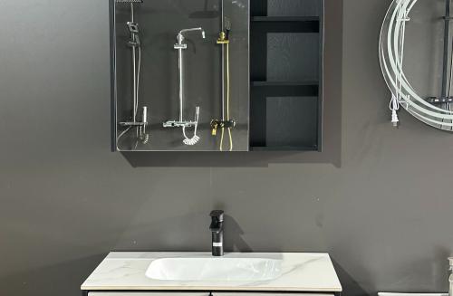 Lavabo tủ - tủ chậu lavabo treo tường nhập khẩu giá rẻ 2023